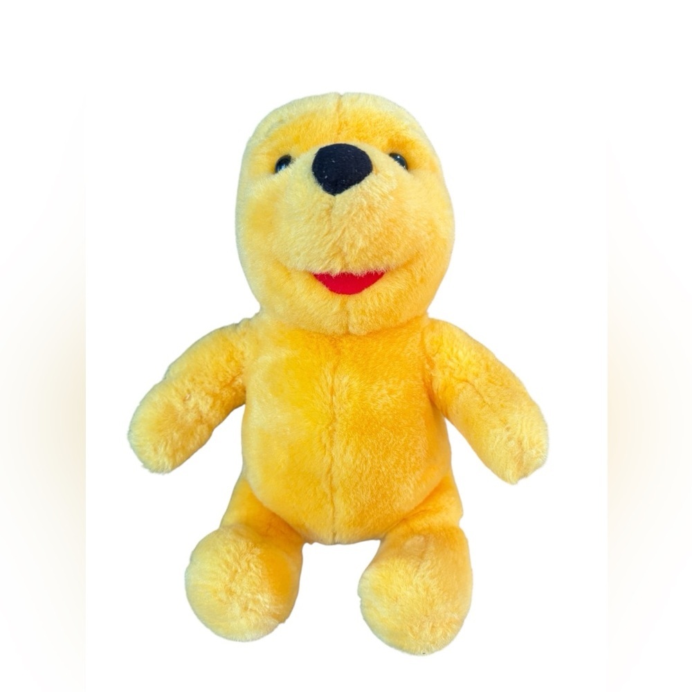 🧸 Vintage Disney Winnie the Pooh Plush Yellow Red Mouth 1997 Stuffed Toy 🧸